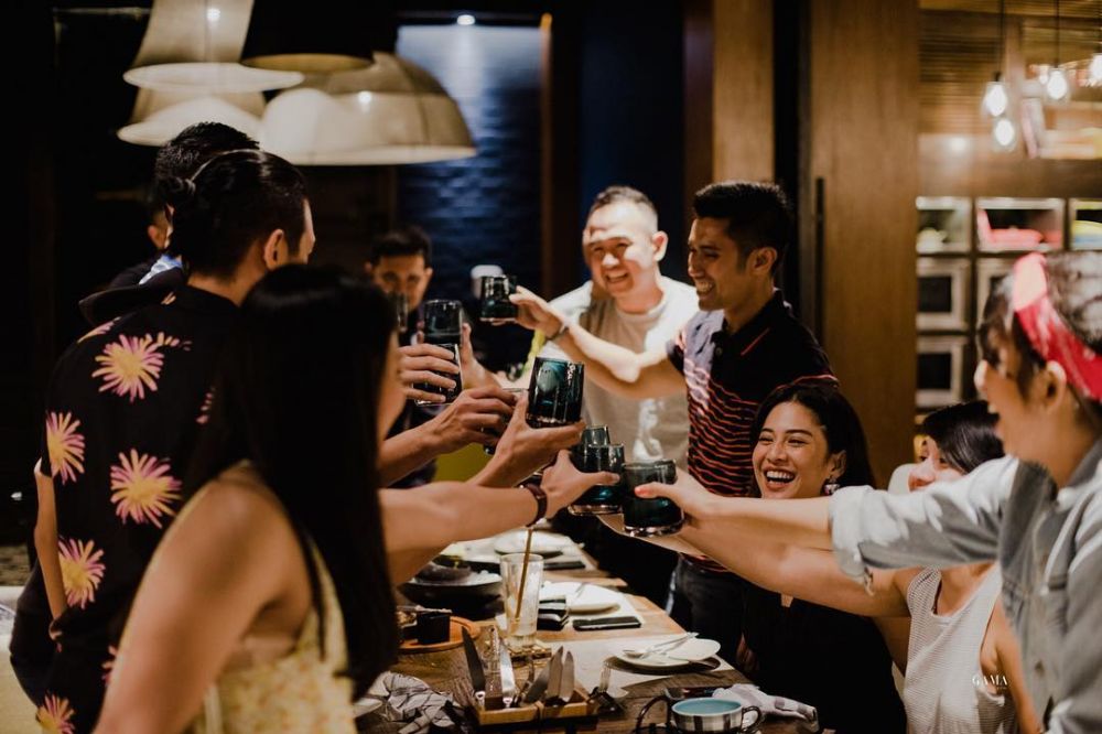 10 Potret 'Pertemanan Sehat', geng Dian Sastro yang gemar olahraga