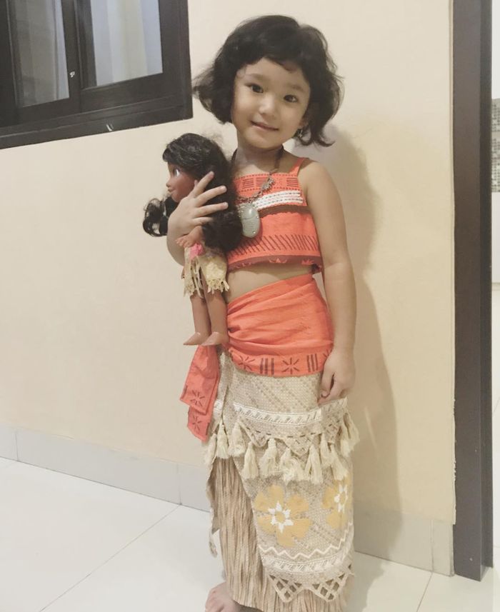 Gaya 5 anak seleb pakai kostum ala Moana, siapa paling ngegemesin?