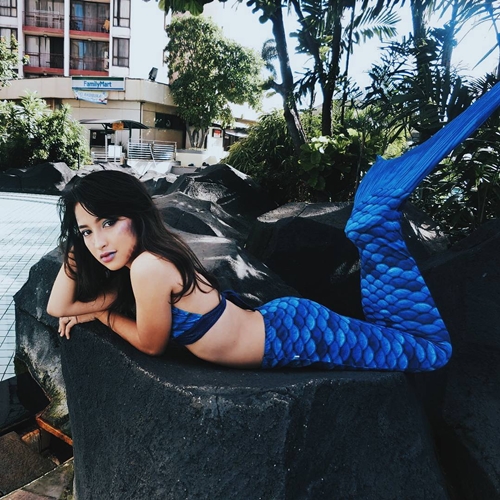 Baru berusia 16 tahun, 10 gaya Jennifer Coppen ini kelewat seksi