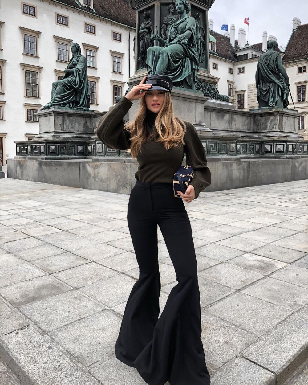 10 Penampilan stylish Izabel Andrijanic, si jelita istri Mateo Kovacic