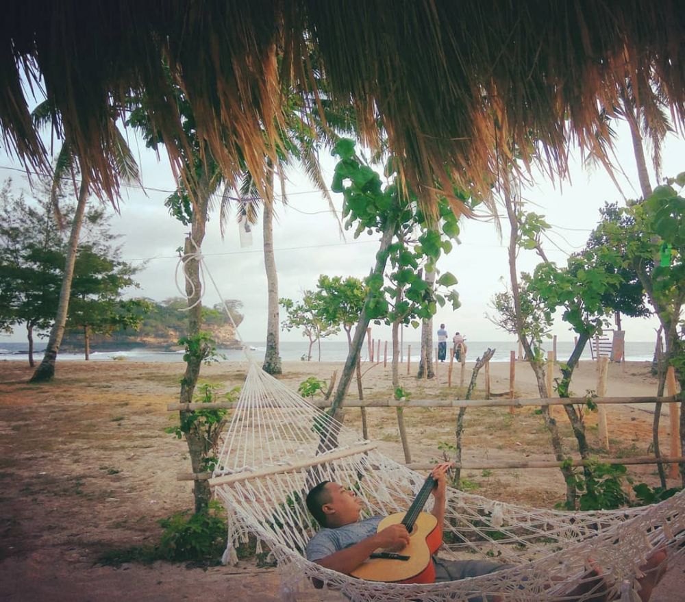 10 Pesona pantai Watu Karung & G-Land, tempat syuting Kulari ke Pantai