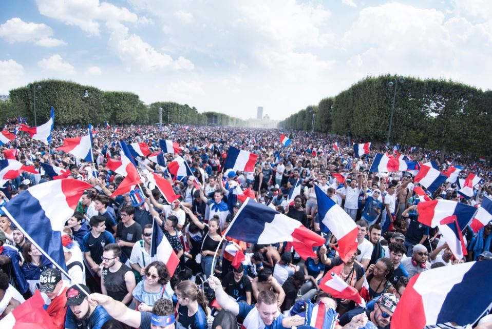 10 Potret parade Prancis juara Piala Dunia, seru dan penuh semarak