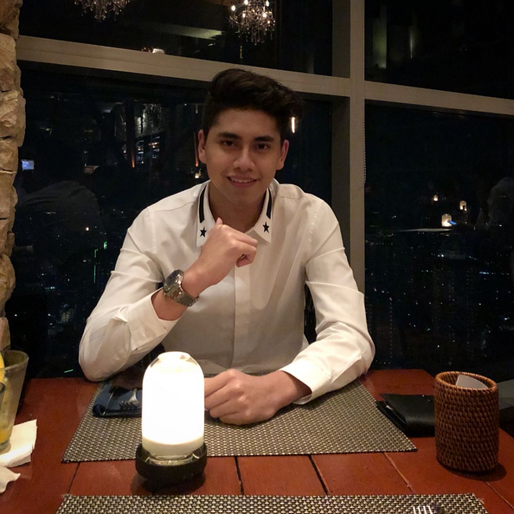 4 Bulan jadian, 7 momen dinner romantis Athalla Naufal tuai kritikan