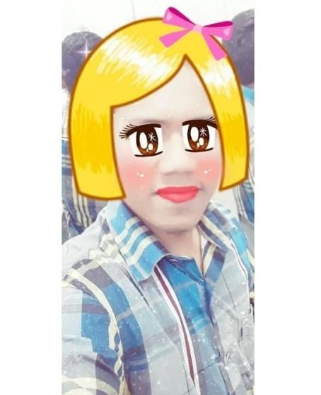 Cowok ini minta fotonya diedit biar cakep, 8 hasilnya malah bikin iba