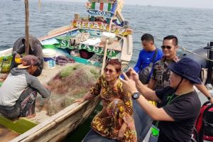 Pesan Menteri Susi pada nelayan Cirebon setelah beli udang Rp 1 juta