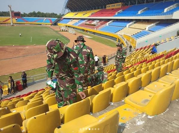 10 Foto perbaikan stadion venue Asian Games 2018 yang dirusak suporter