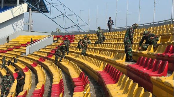 10 Foto perbaikan stadion venue Asian Games 2018 yang dirusak suporter