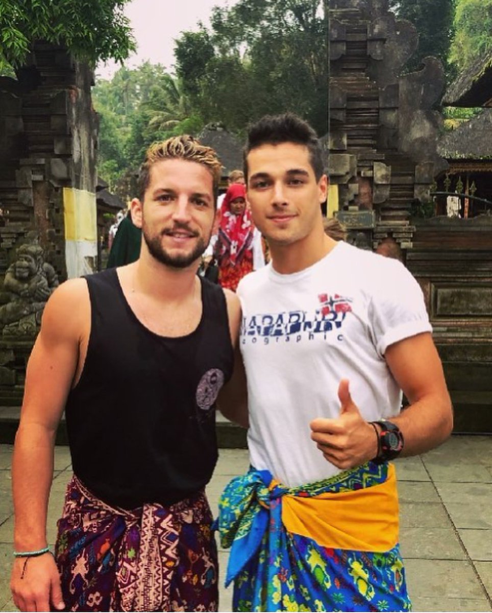 Ini 6 gaya santai bintang Belgia di Piala Dunia liburan di Bali