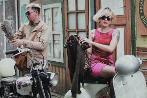 Gaya 4 seleb prewedding berkonsep anak motor, gas sampai pelaminan nih