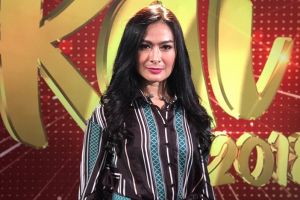 Selain Waode Sofia, peserta ajang ini pernah 'dipermalukan' Iis Dahlia