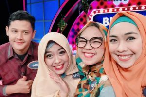 Adik Oki Setiana Dewi melahirkan bayi laki-laki, begini potretnya