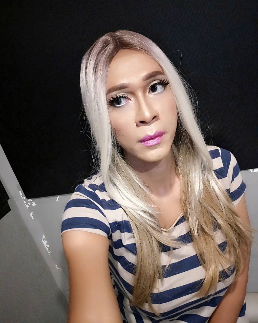 Demi peran, 5 seleb ganteng ini pernah totalitas berdandan jadi wanita