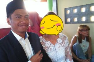 Bikin iri, pria asal Lombok ini nikahi bule cantik dari Jerman