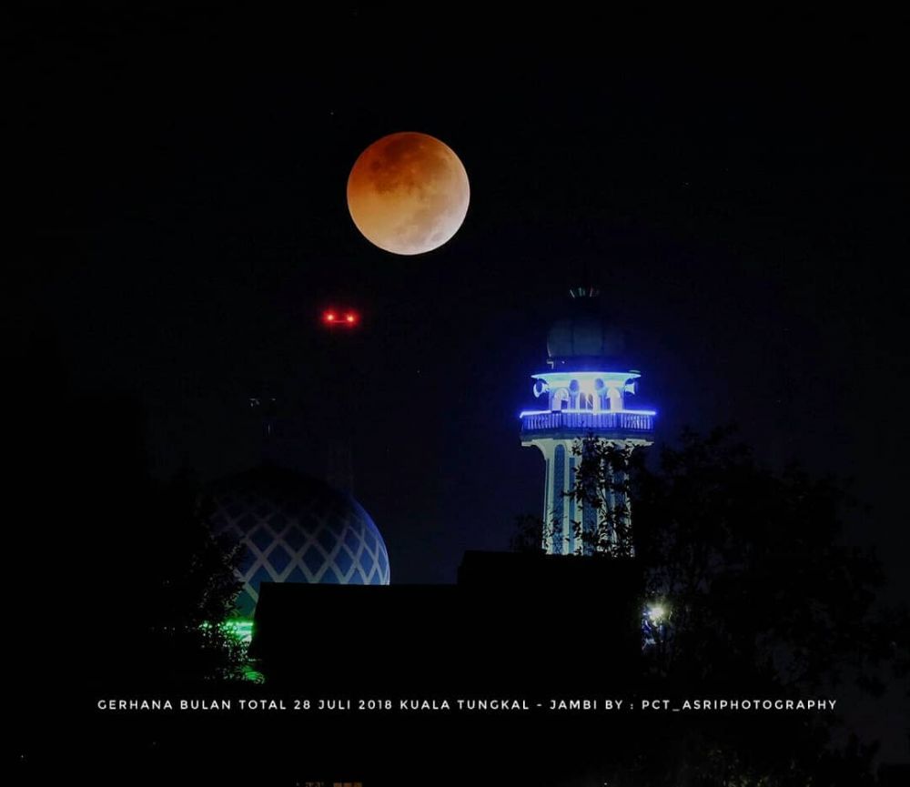 8 Penampakan Gerhana Bulan Terlama Dari Berbagai Kota Di Indonesi