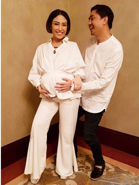 Sedang hamil besar, perut 4 seleb ini dapat kesempatan dielus pesohor