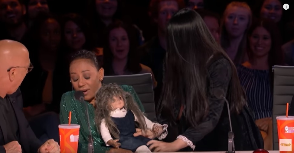 6 Momen Mel B ketakutan diajak bermain Riana di America's Got Talent