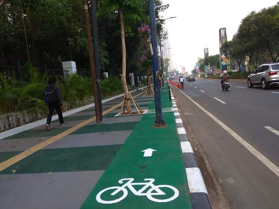 Jalur baru khusus sepeda di Jakarta ini hasilnya jadi sorotan warganet
