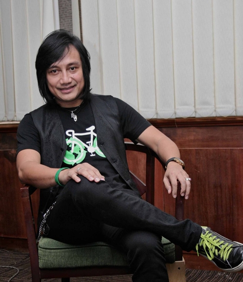 Terjun ke dunia politik, 7 vokalis band ini daftar caleg Pemilu 2019