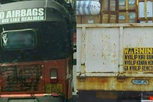 8 Peringatan nyeleneh di belakang kendaraan ini bikin ketawa receh