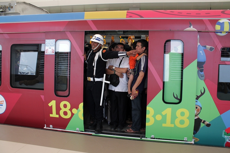 LRT Sumsel resmi beroperasi, transportasi keren saat Asian Games