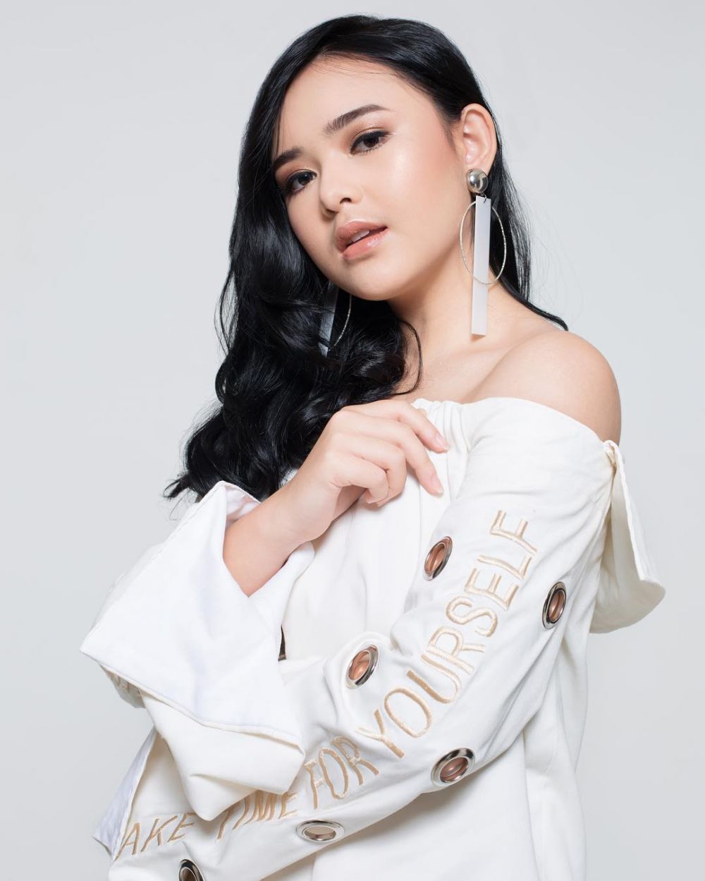 Masih belasan tahun, 4 seleb Tanah Air ini sukses tekuni dunia bisnis