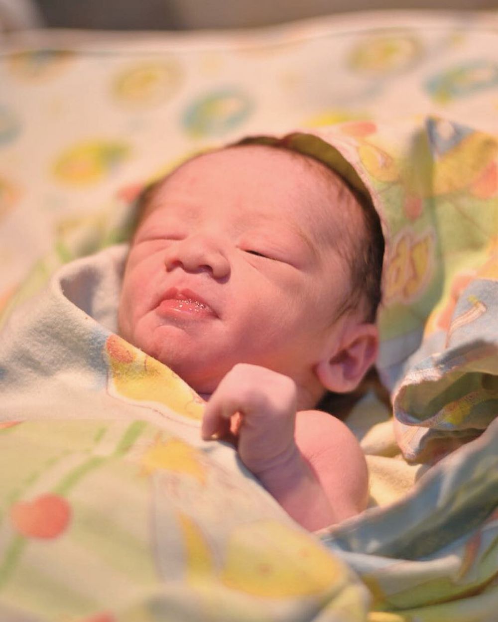 Maternity-nya bareng, ini beda momen Shireen, Zaskia, Zee Zee lahiran