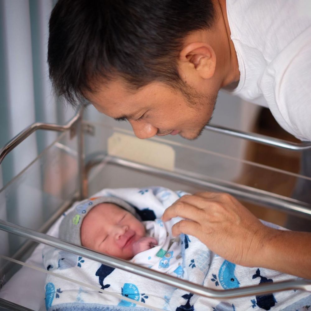 Maternity-nya bareng, ini beda momen Shireen, Zaskia, Zee Zee lahiran