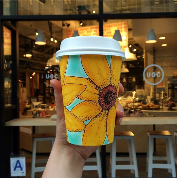 Lukisan cantik di 7 cup ini bikin kamu lupa kalo kopi itu pahit