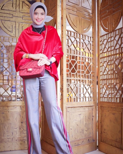 10 Gaya Sucianti Suaib, politisi cantik sekaligus sosialita hijaber