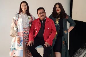 Kisah cinta segitiga Doel, Sarah, & Zaenab, bikin nangis seisi bioskop