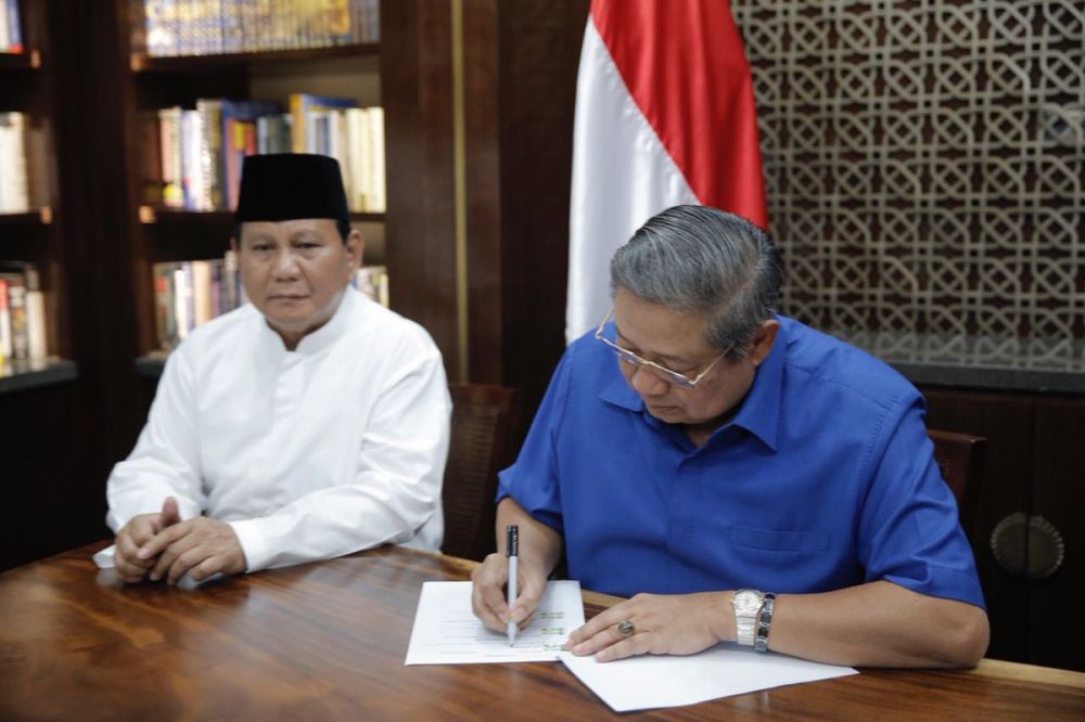 Gagal usung AHY, ini detik-detik SBY tanda tangan dukung Prabowo-Sandi