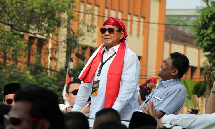 Prabowo-Sandi daftar ke KPU, malah teriakan 'Hidup AHY' yang menggema
