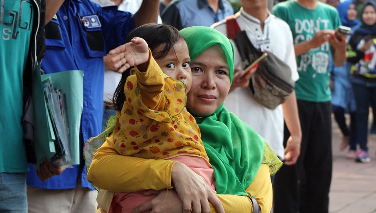 Ini dia 2 bocah yang sempat digendong Prabowo saat arak-arakan