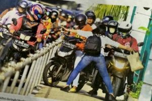 5 Kejadian trotoar dikuasai pemotor, ada yang distop & diusir seleb