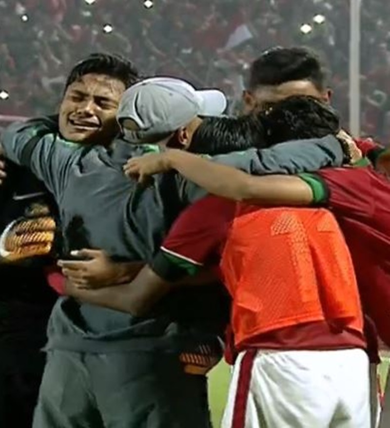 Momen suka cita Indonesia menjuarai Piala AFF U-16, kado HUT ke-73 RI