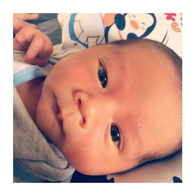 Berparas bule, 4 anak seleb Tanah Air ini miliki mata biru