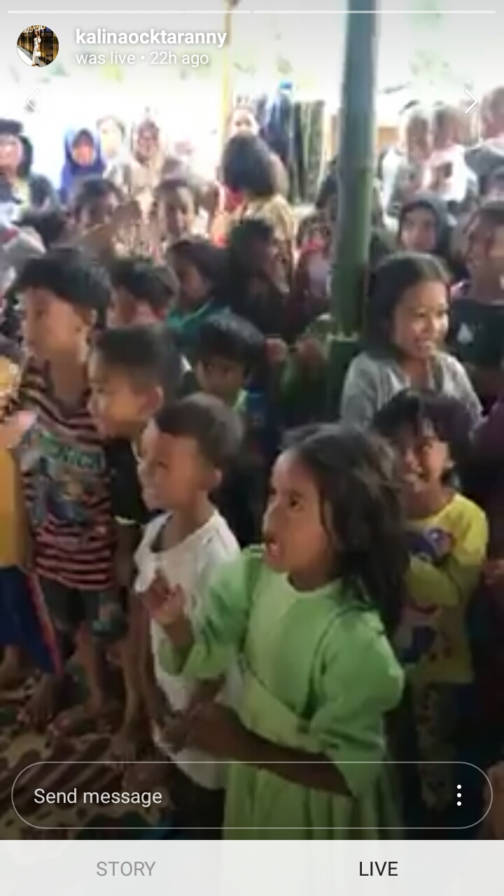 5 Momen Kalina Oktarani hibur anak-anak korban gempa bumi di Lombok