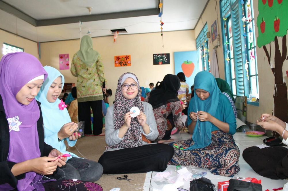 7 Gaya keseharian Siti Haniatunnisa, putri bungsu cawapres Ma'ruf Amin