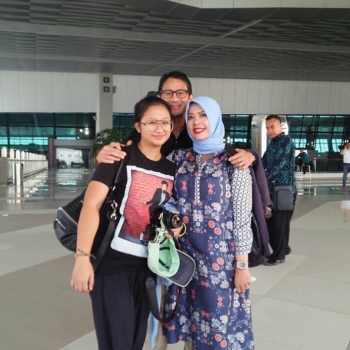 7 Gaya kece Amyra, putri cantik Sandiaga yang tinggal di luar negeri