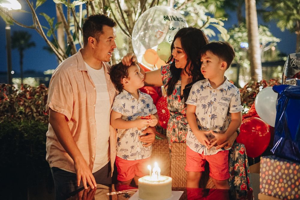 Penuh kehangatan, ini 8 momen Sissy Priscillia rayakan ultah sang anak