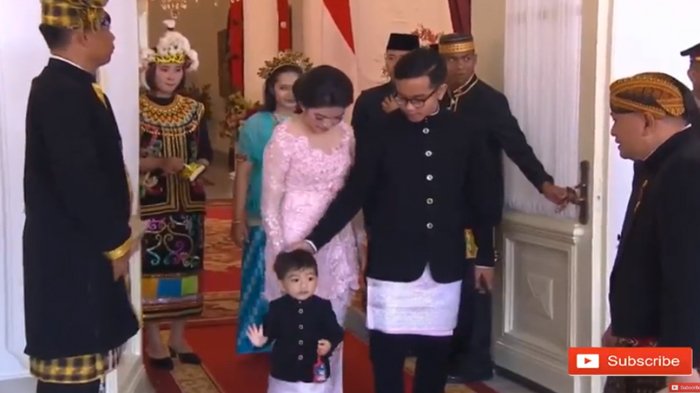 5 Tingkah lucu Jan Ethes ikut Jokowi upacara HUT RI, bikin salah fokus