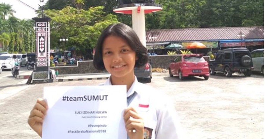 5 Potret Suci, putri penjual lontong yang jadi anggota Paskibraka