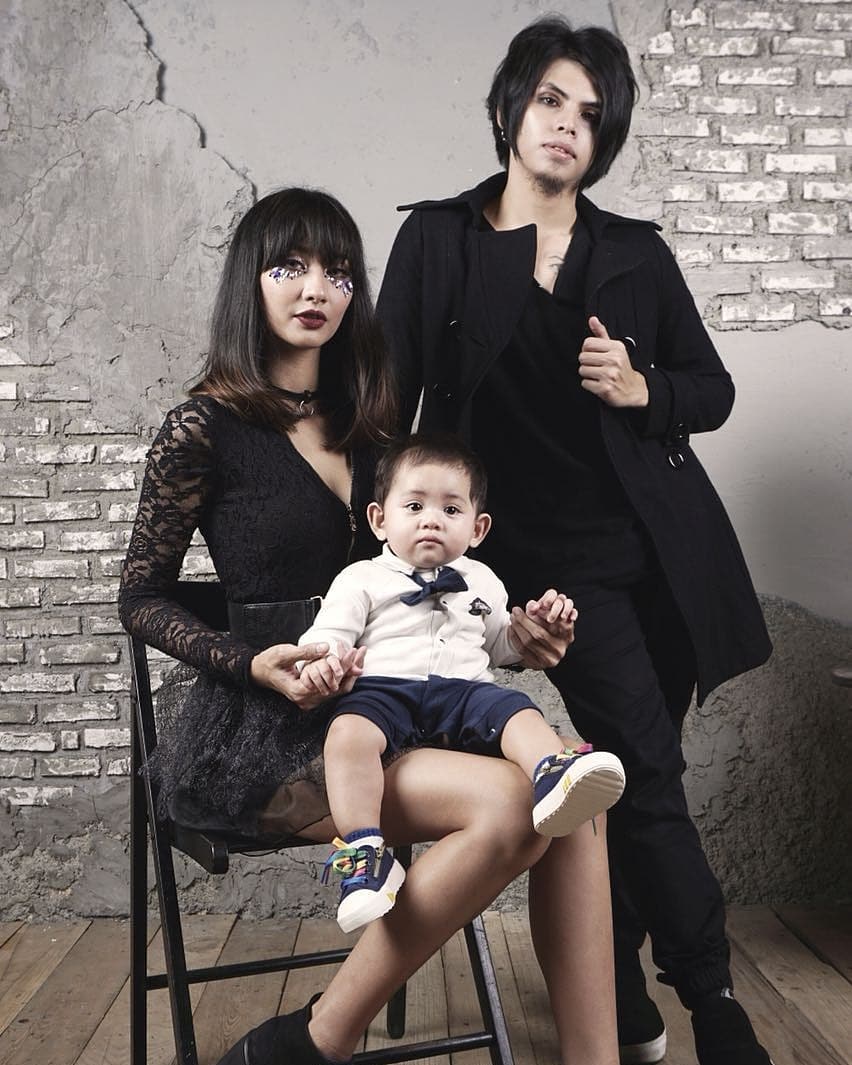 Penuh makna, 4 seleb ini dikaruniai anak pada tanggal 17 Agustus