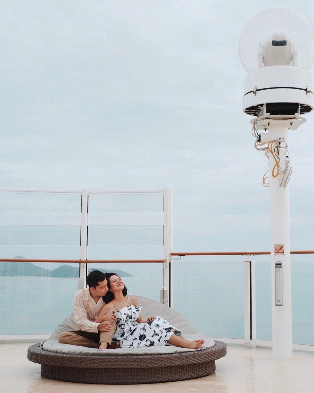 Adu gaya 7 keluarga seleb liburan naik kapal pesiar, mana paling kece?