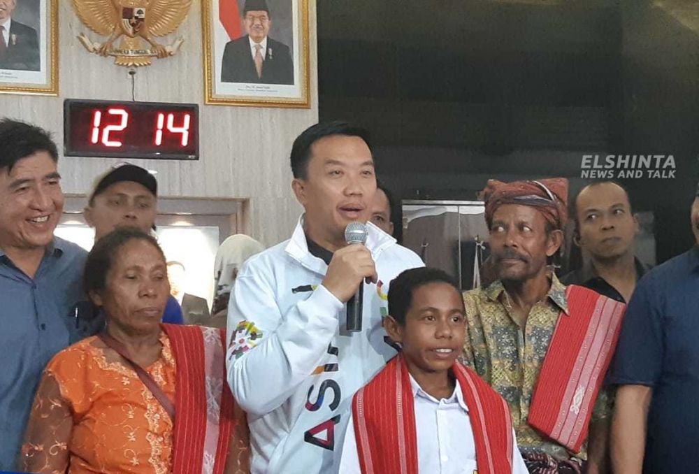 5 Apresiasi untuk bocah pemanjat tiang bendera, diundang Jokowi