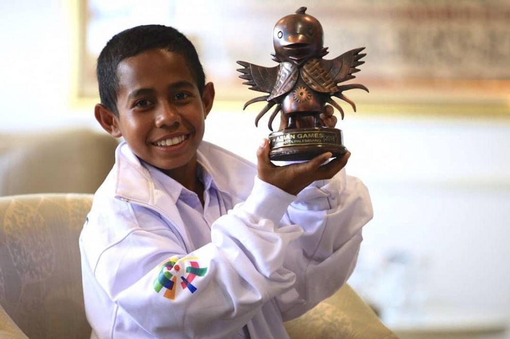 10 Momen pertemuan Joni dan Menpora, diberi maskot & jaket Asian Games