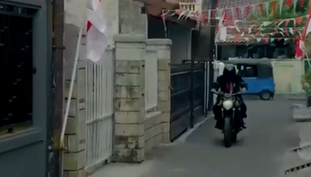 10 Momen mendebarkan saat Jokowi naik motor sport di Asian Games 2018