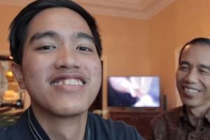 Jokowi asyik goyang saat Via Vallen nyanyi, begini ledekan Kaesang