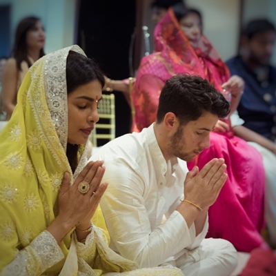 Sakral, ini 8 potret upacara pertunangan Priyanka Chopra & Nick Jonas