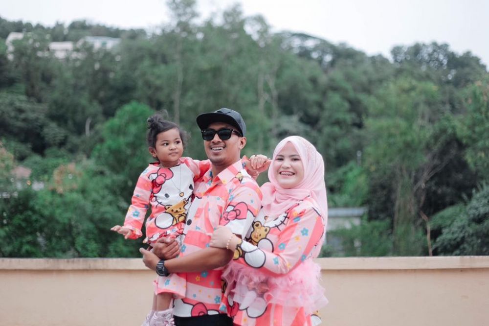 Kenalan sama Yus Amina Zawizah, hijabers cantik pecinta Hello Kitty 